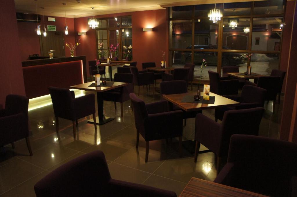 Hotel Camelot Szczawno-Zdroj Buitenkant foto